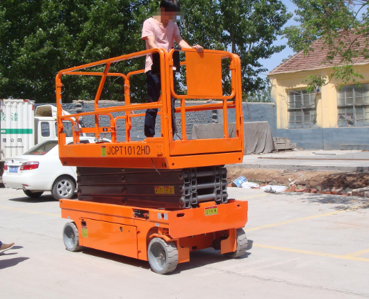 东山移动式升降平台规格与使用规范